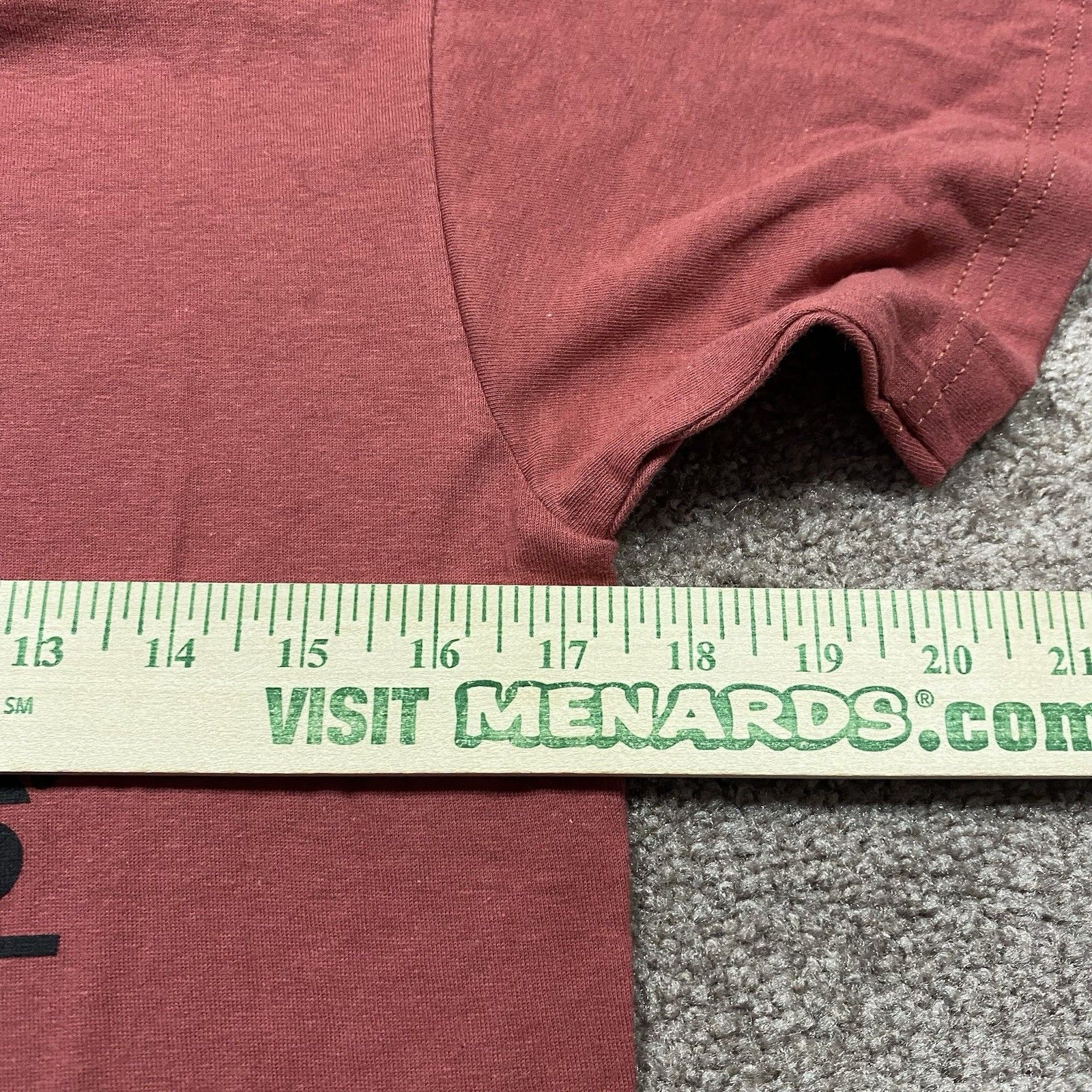 Scheels Buffalo Compass Graphic T-Shirt Small Red Outdoor Tee — image 6 of 7
